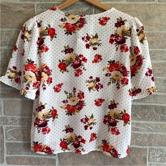 Ro & De White Floral Top - Picture 2 of 4